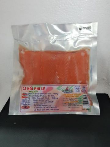 FRESH SALMON (FILE, WHOLE CHILLED)